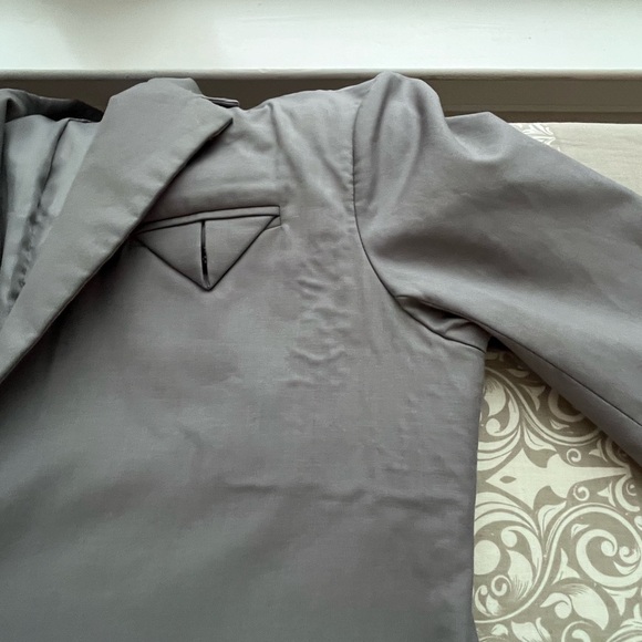 boa. Grey Work Blazer with Tonal Belt - Picture 5 of 8